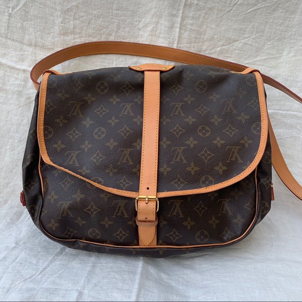 Saumur 35 Monogram